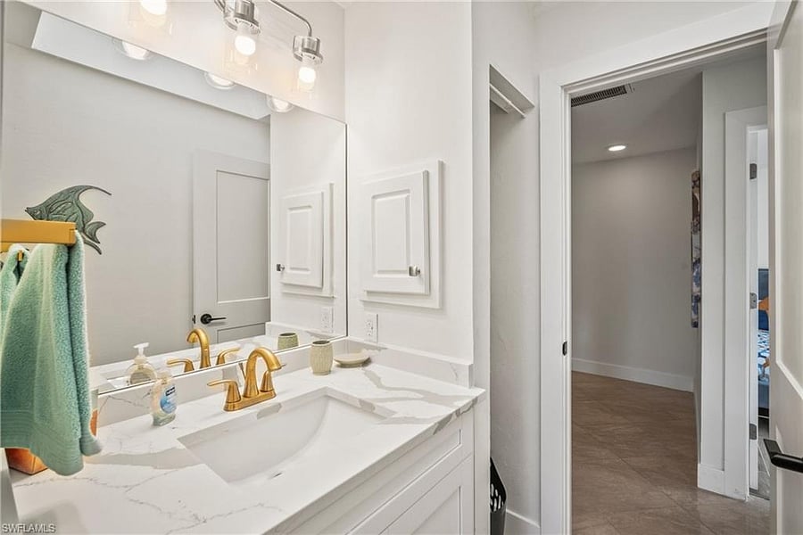 Furnished Finder property 1002675_1 photo 24