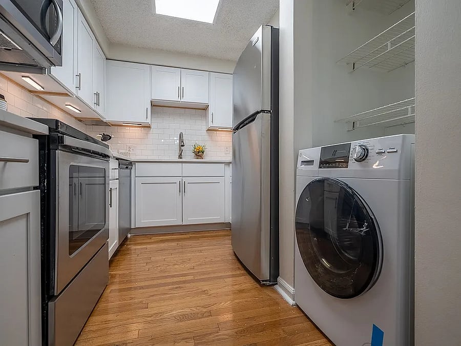 Furnished Finder property 1002691_1 photo 8