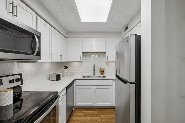 Furnished Finder property 1002691_1 photo 6