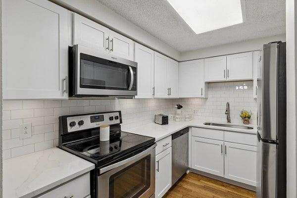 Furnished Finder property 1002691_1 photo 7