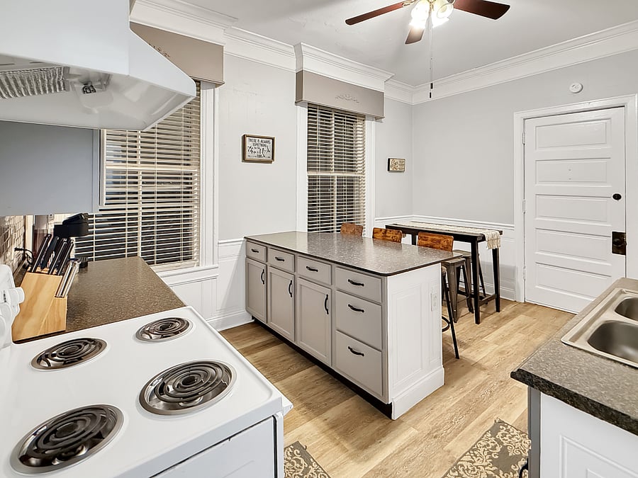Furnished Finder property 1002700_1 photo 11