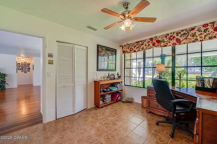 Furnished Finder property 1002707_1 photo 8