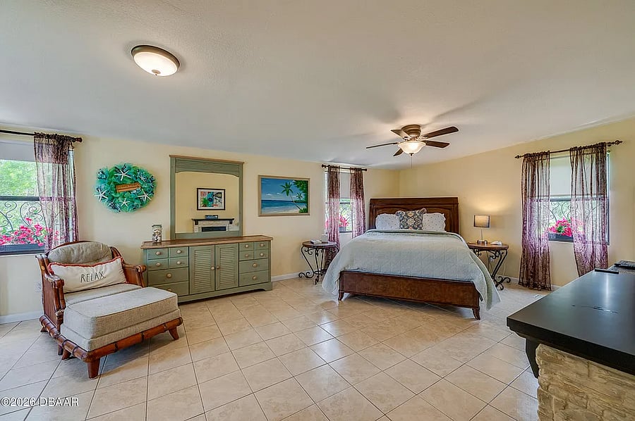 Furnished Finder property 1002707_1 photo 17
