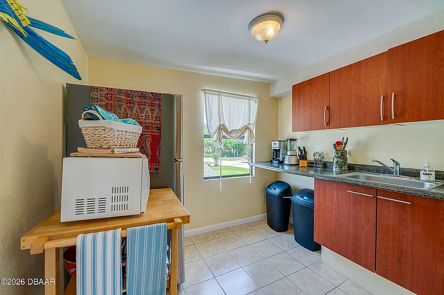 Furnished Finder property 1002707_1 photo 21