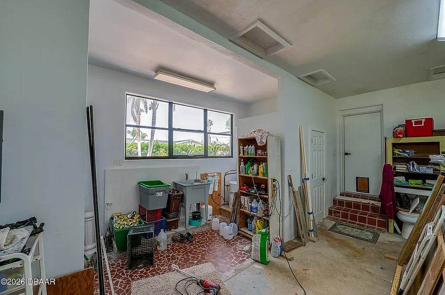 Furnished Finder property 1002707_1 photo 32
