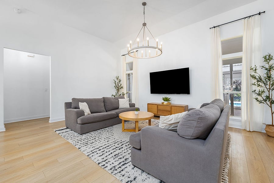 Furnished Finder property 1002710_1 photo 2