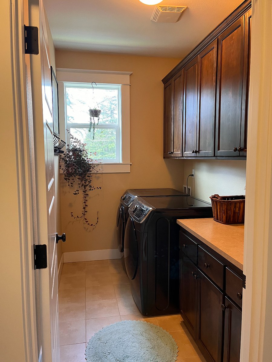 Furnished Finder property 1002712_1 photo 30
