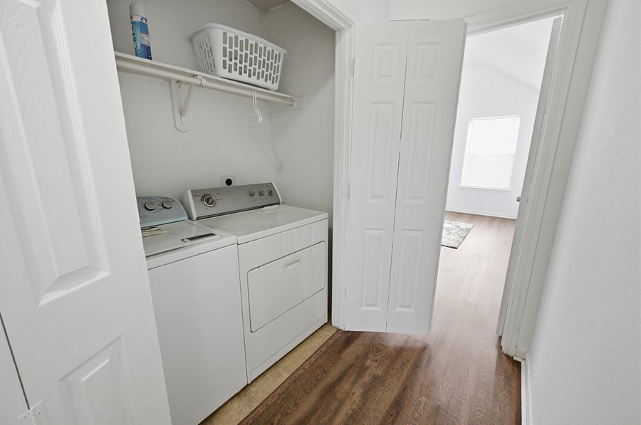 Furnished Finder property 1002714_1 photo 13