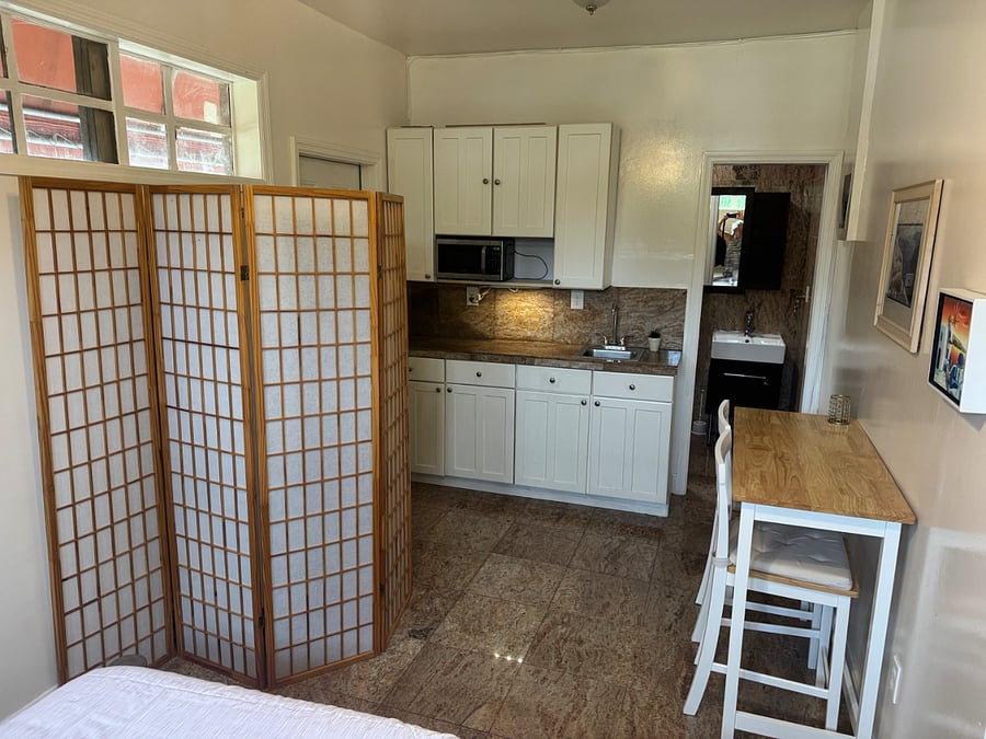 Furnished Finder property 1002718_1 photo 4