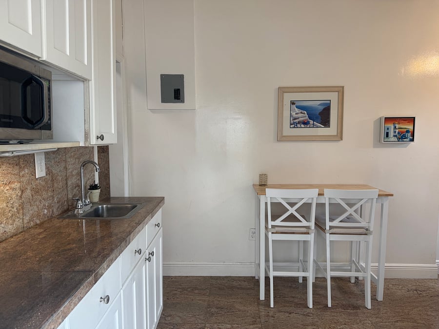 Furnished Finder property 1002718_1 photo 3