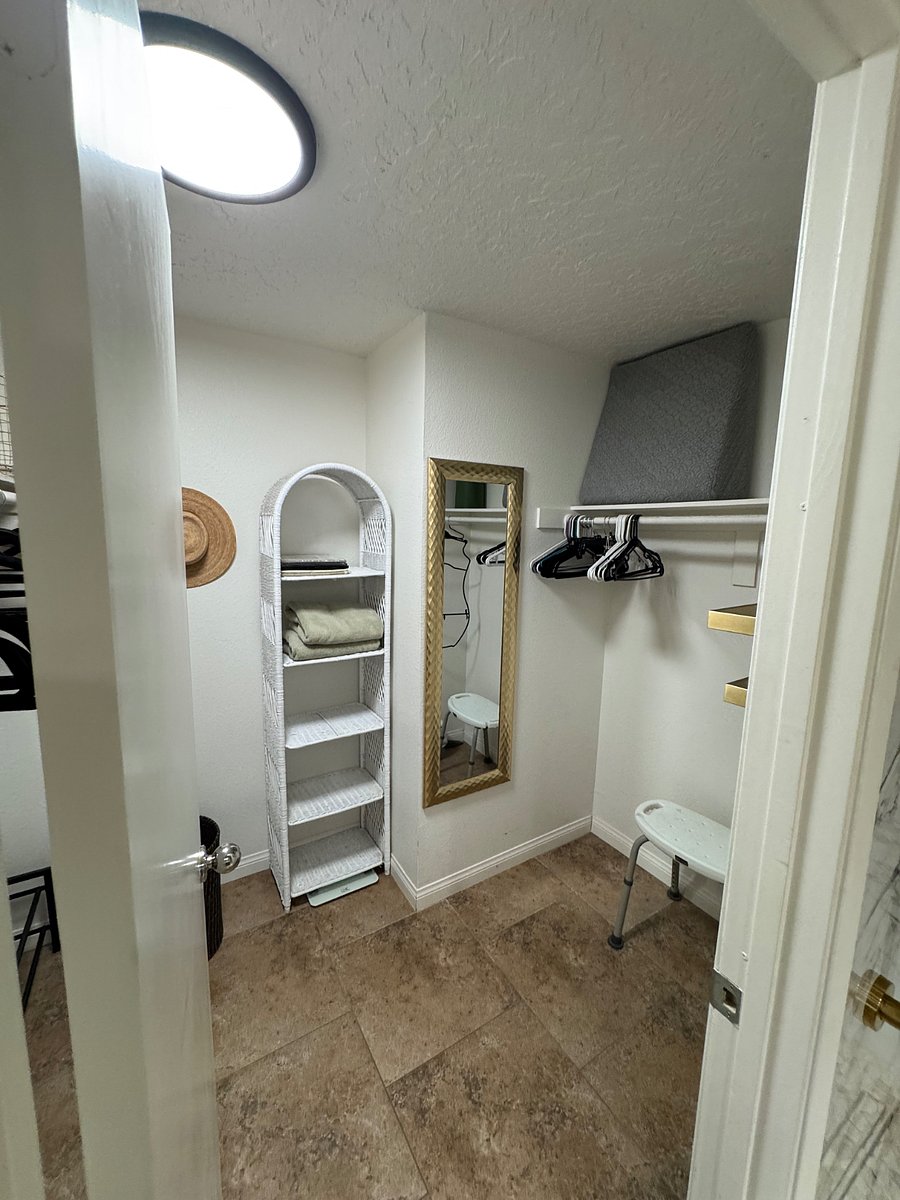Furnished Finder property 1002723_1 photo 16