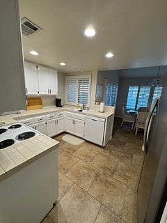 Furnished Finder property 1002723_1 photo 10
