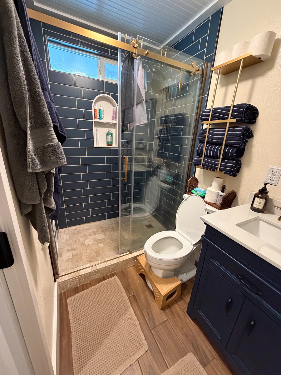 Furnished Finder property 1002740_1 photo 22