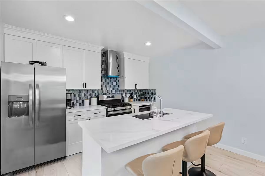 Furnished Finder property 1002746_1 photo 8