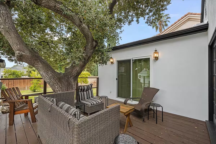 Furnished Finder property 1002746_1 photo 24