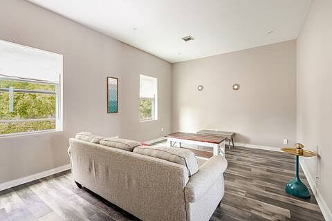 Furnished Finder property 1002747_1 photo 12
