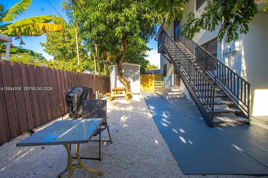 Furnished Finder property 1002762_1 photo 12