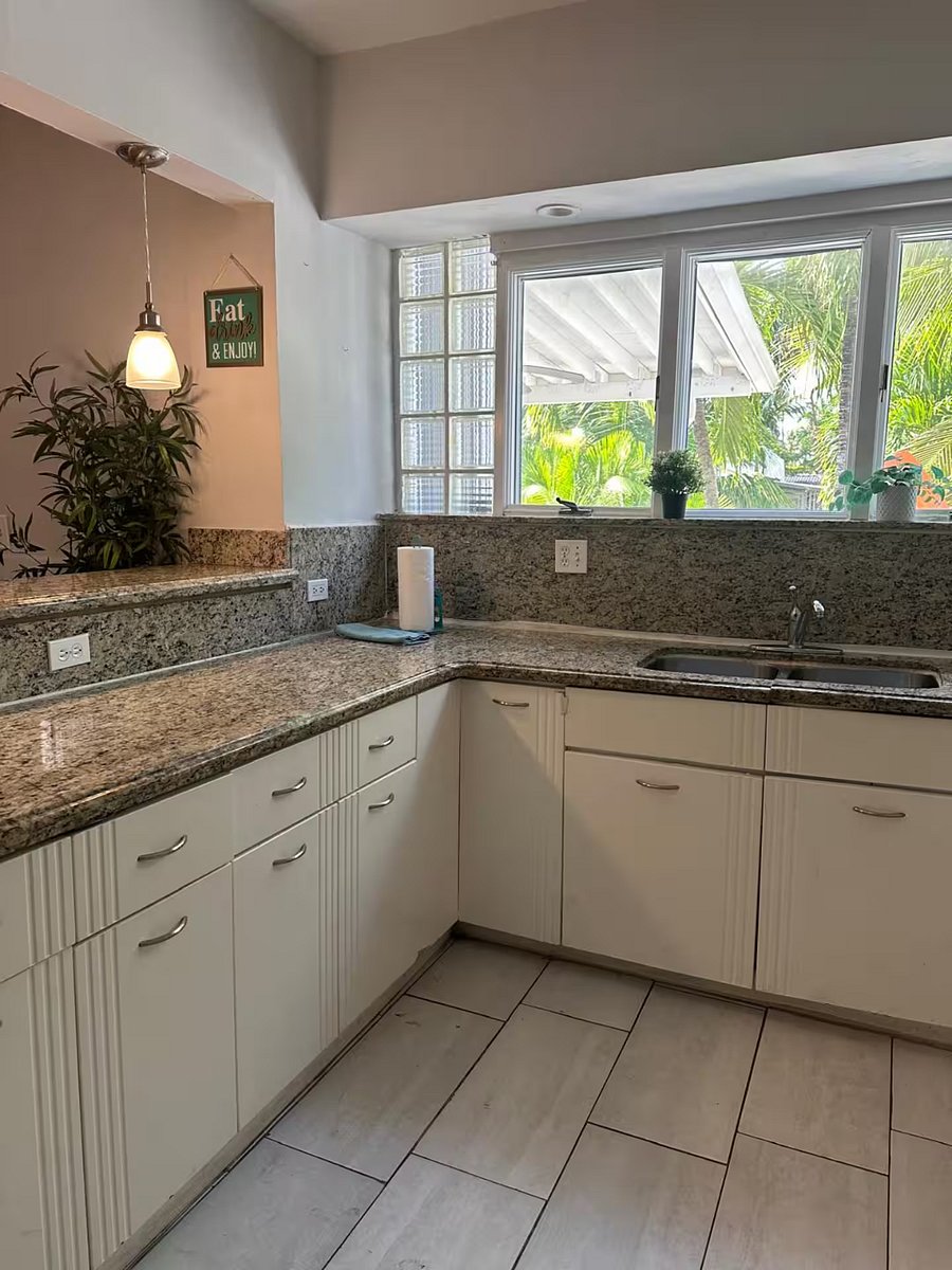 Furnished Finder property 1002766_1 photo 22