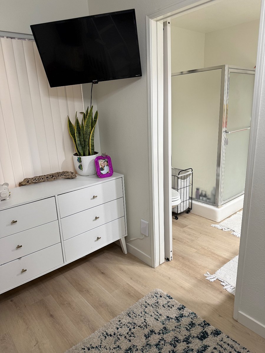Furnished Finder property 1002769_1 photo 25