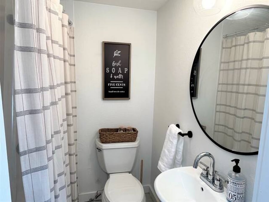 Furnished Finder property 1002777_1 photo 21