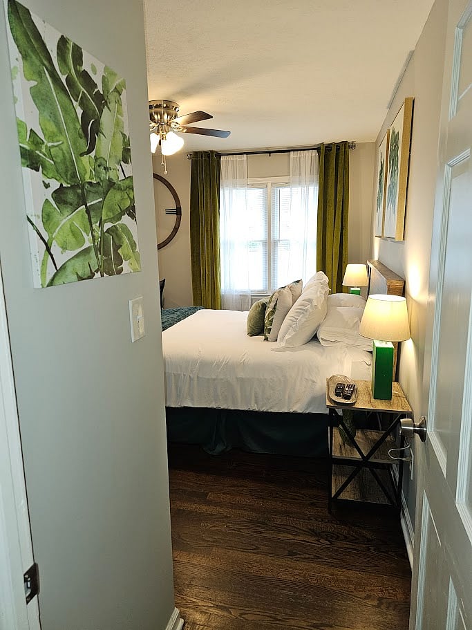 Furnished Finder property 1002785_1 photo 23