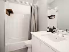 Full Bath 2
