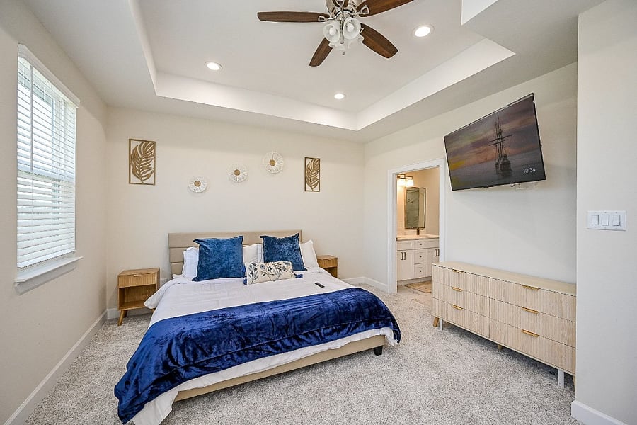 Furnished Finder property 1002800_1 photo 7