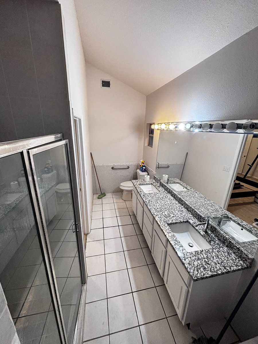 Furnished Finder property 1002827_1 photo 10