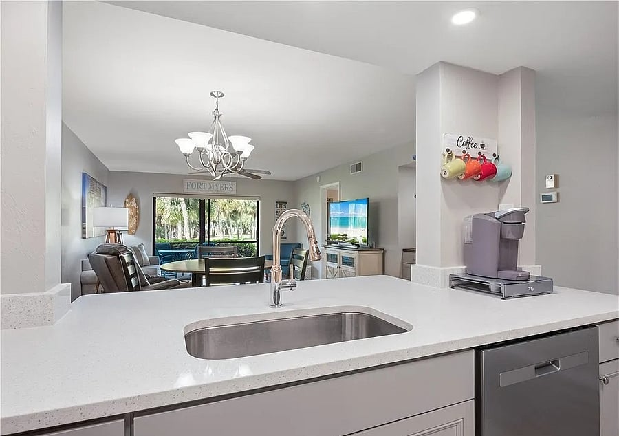 Furnished Finder property 1002836_1 photo 3