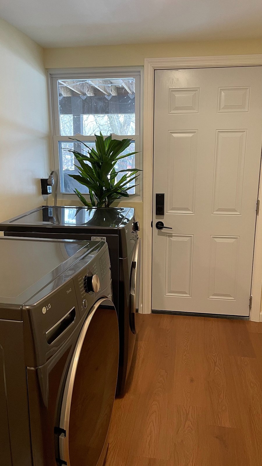 Furnished Finder property 1002842_1 photo 22