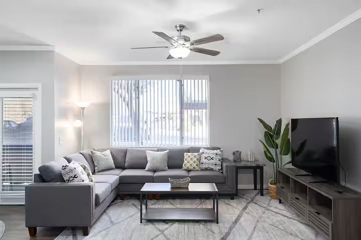 Furnished Finder property 1002850_1 photo 3