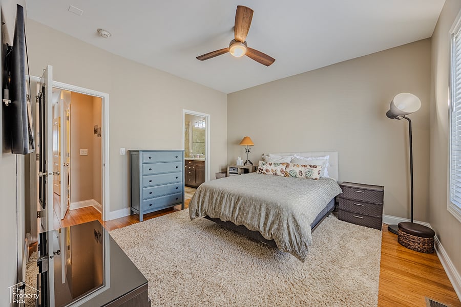 Master bedroom (third floor)