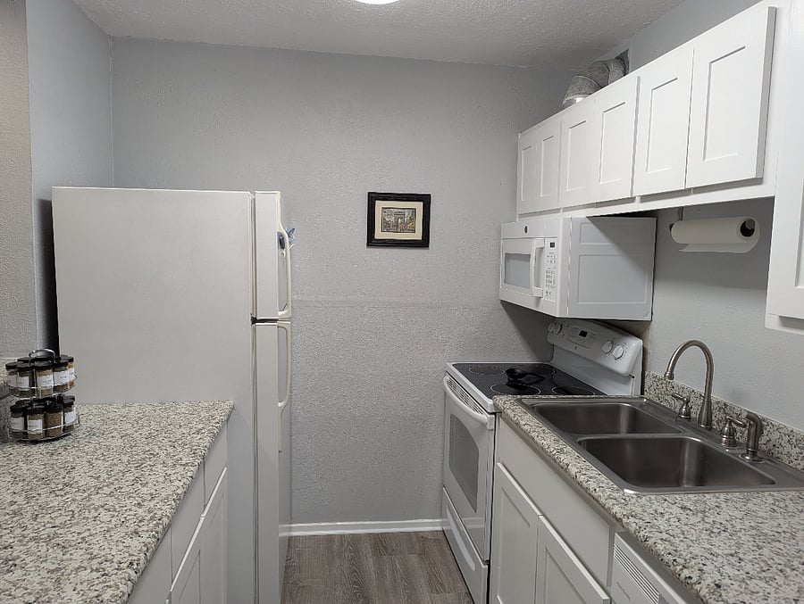 Furnished Finder property 1002888_1 photo 3
