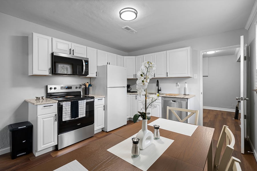 Furnished Finder property 1002898_1 photo 10