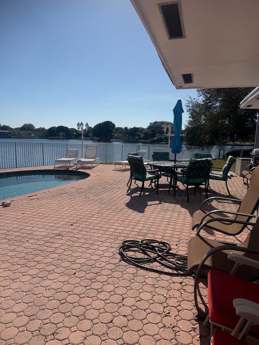 Furnished Finder property 1002908_1 photo 12