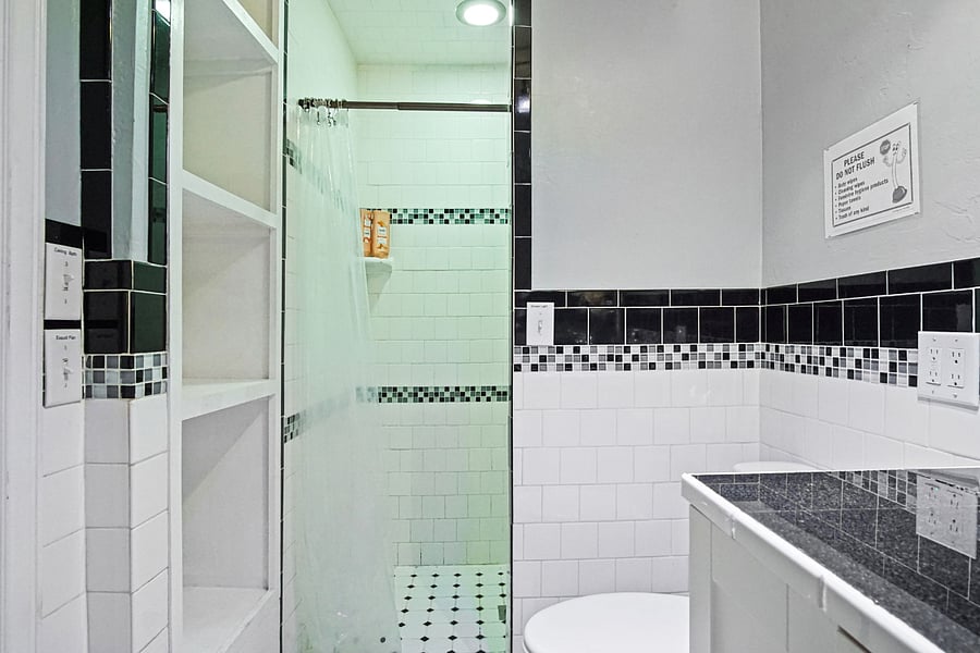 Furnished Finder property 1002933_1 photo 17