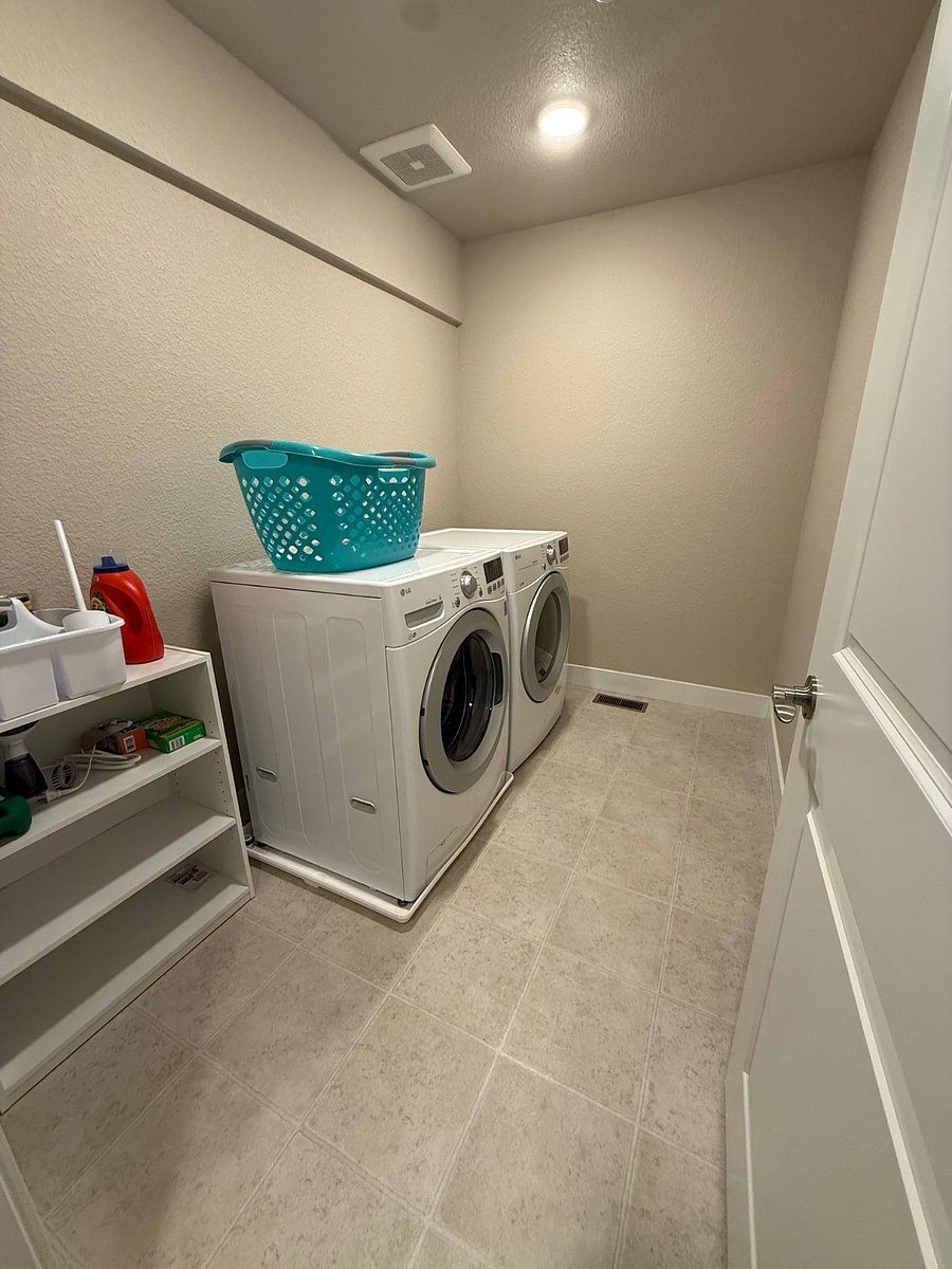 Furnished Finder property 1002937_1 photo 15