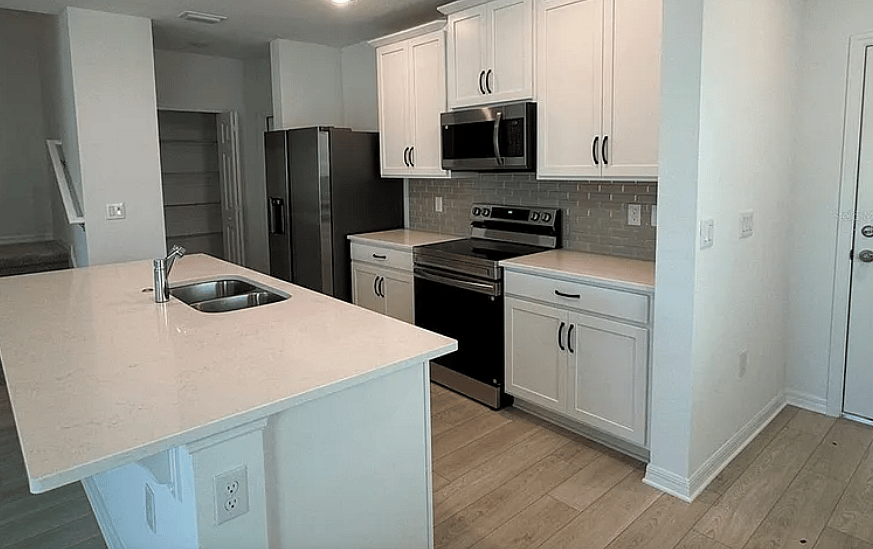 Furnished Finder property 1002940_1 photo 3