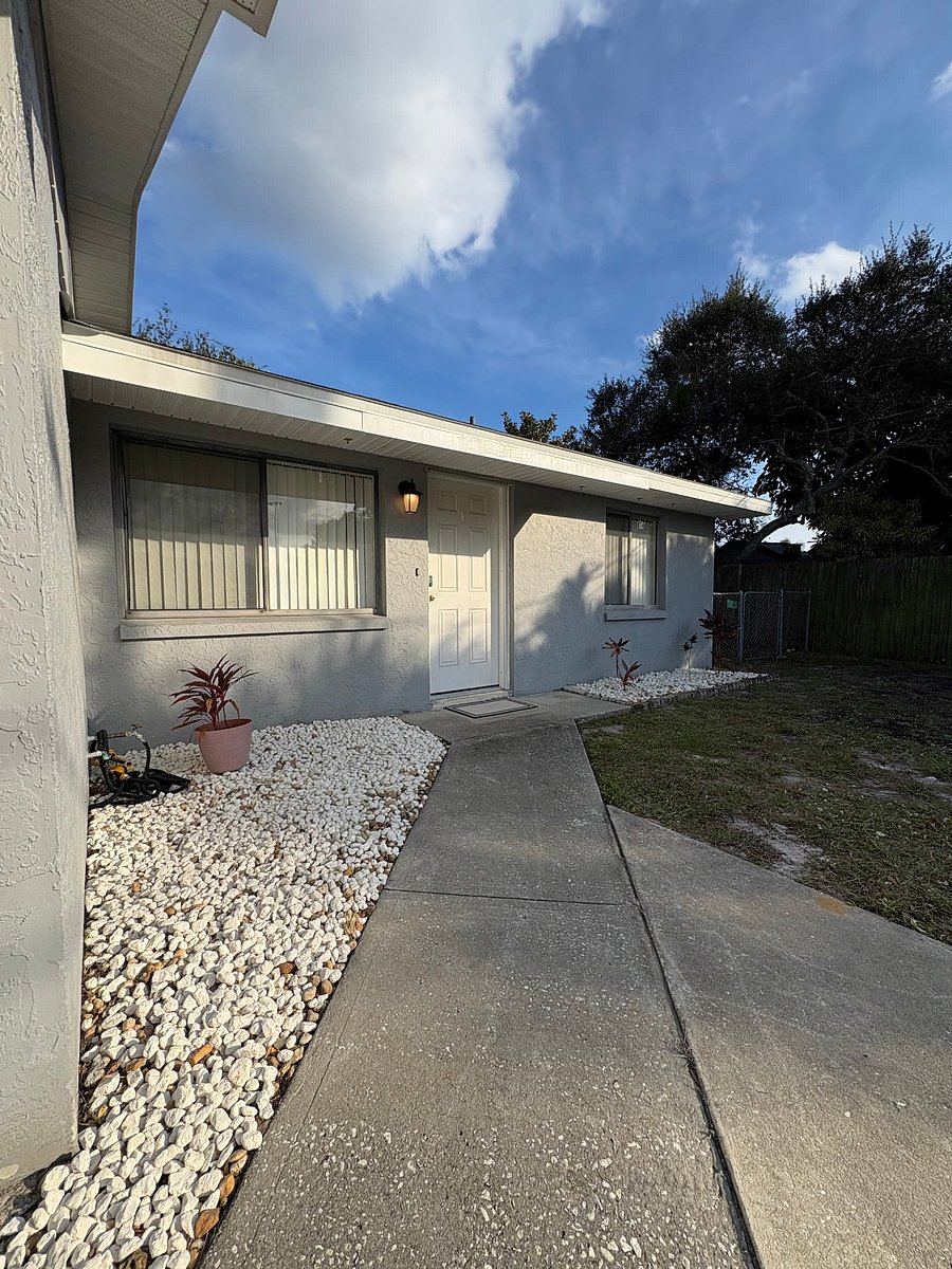 Furnished Finder property 1002953_1 photo 9