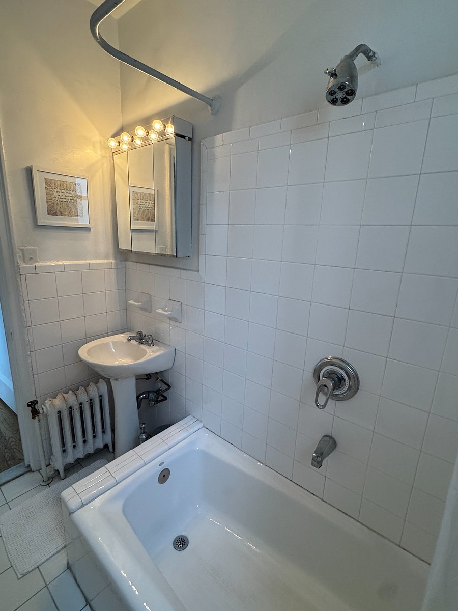 Furnished Finder property 1002972_1 photo 23