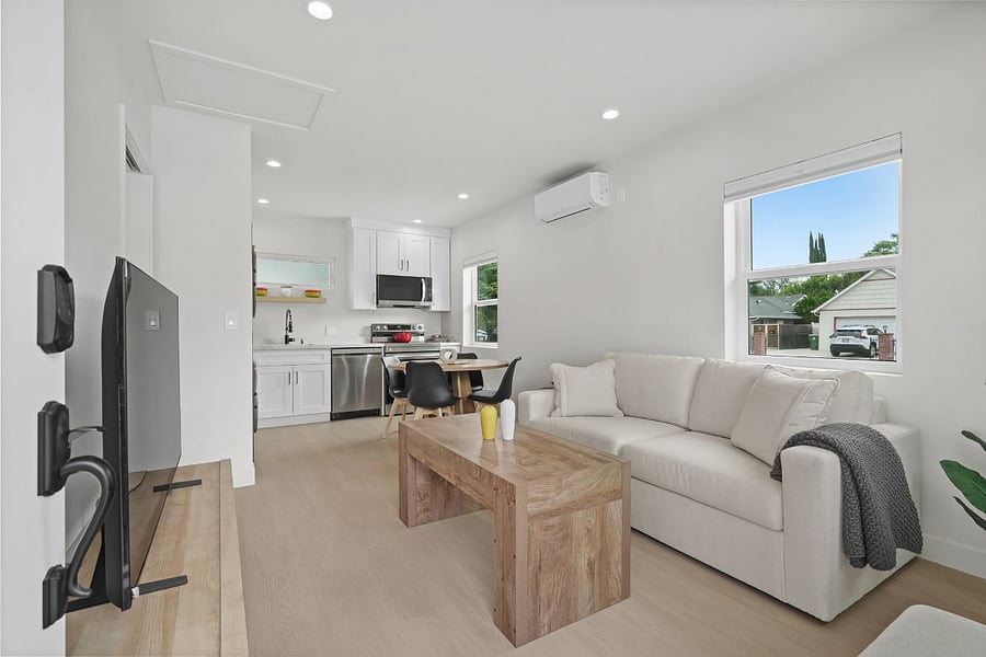 Furnished Finder property 1002977_1 photo 5