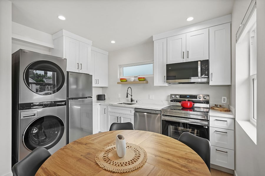 Furnished Finder property 1002977_1 photo 9