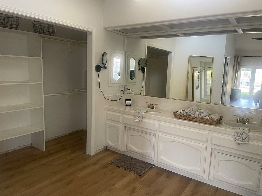 Furnished Finder property 1002981_1 photo 2