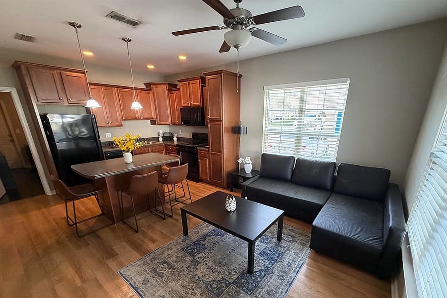 Furnished Finder property 1003001_1 photo 3