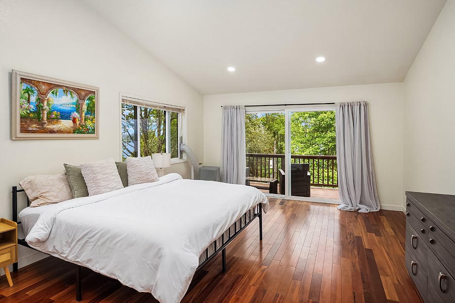 Master bedroom w/ Private Balcony