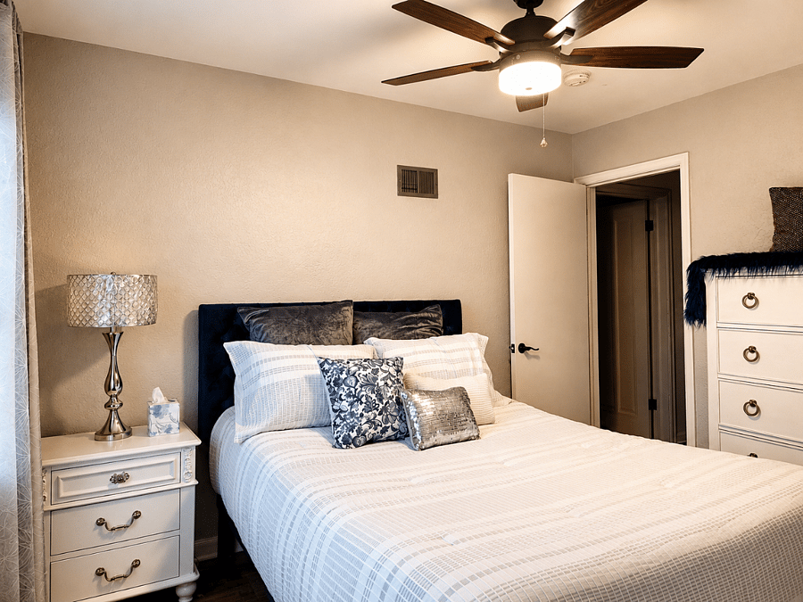 Sleep in Comfort with an Adjustable Queen Bed & Premium Bedding