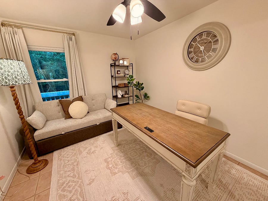 Dedicated office with Sofa Bed Option