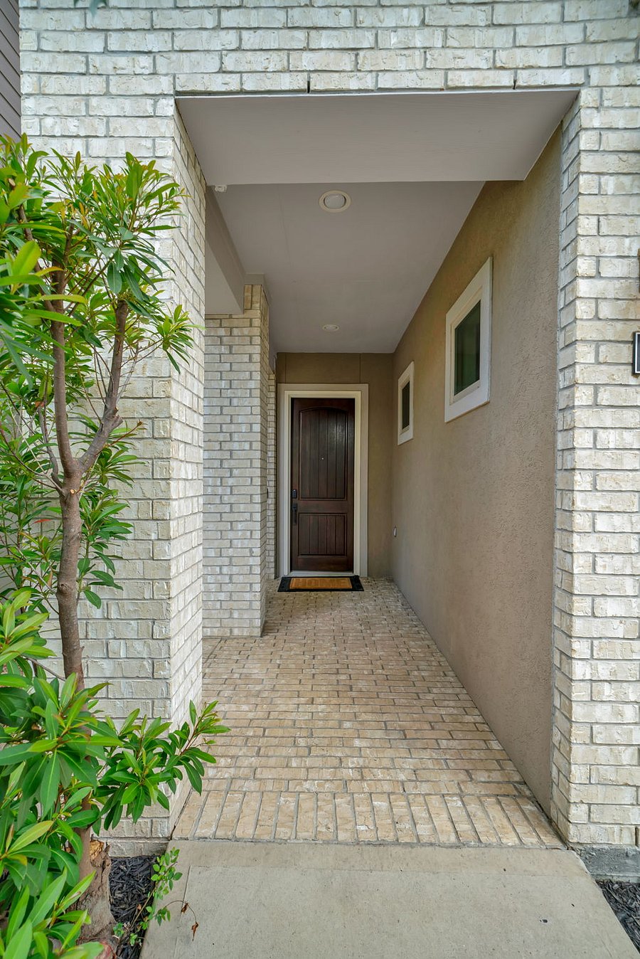 Furnished Finder property 1003078_1 photo 2