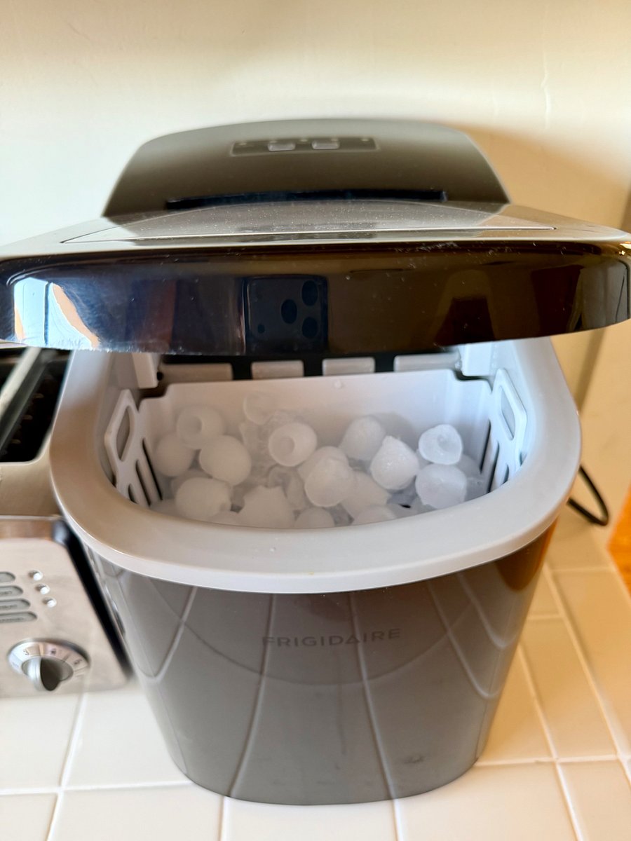 ice maker