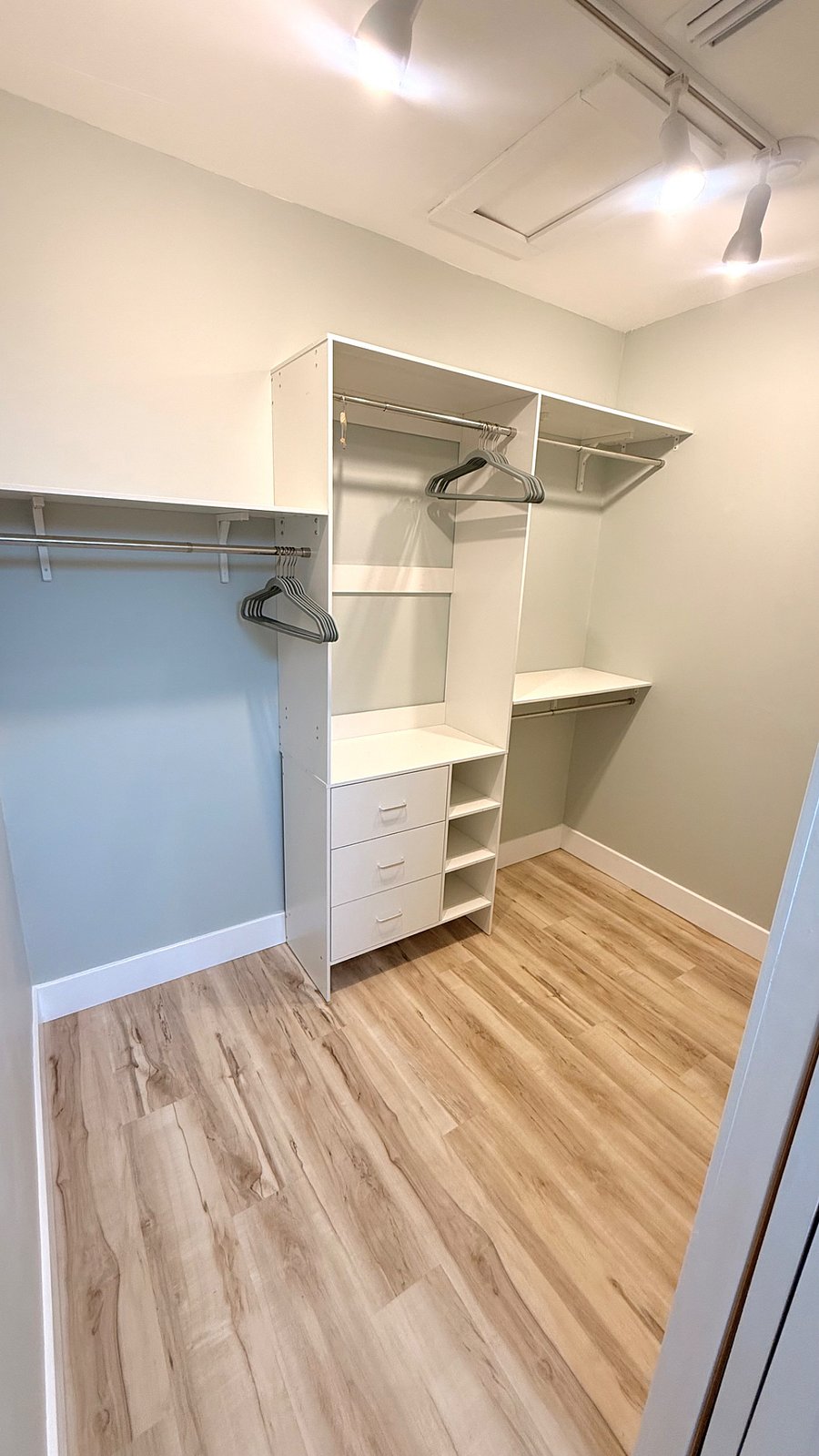 Furnished Finder property 1003189_1 photo 12